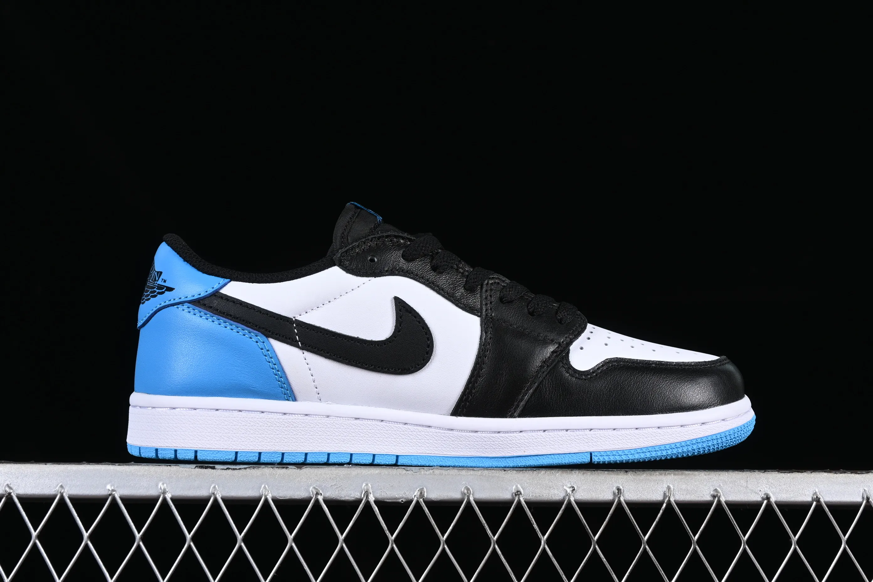 All categories Air Jordan Jordan series basketball shoes Air Jordan 1 Low G version pure original Air Jordan 1 Low OG "UNC" AJ1 Joe 1 blue and white low-top basketball shoes CZ0790-104